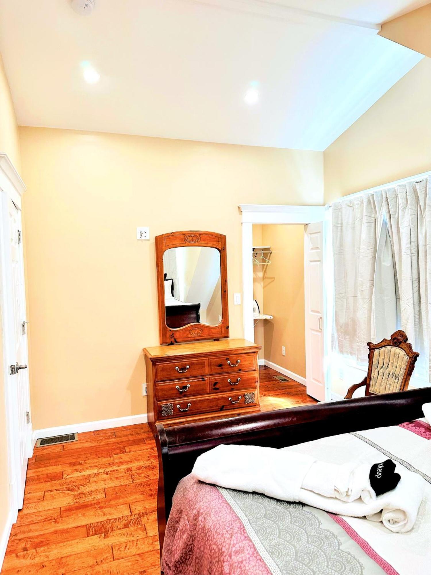 Delightful Dwelling Apartment Buffalo Ngoại thất bức ảnh