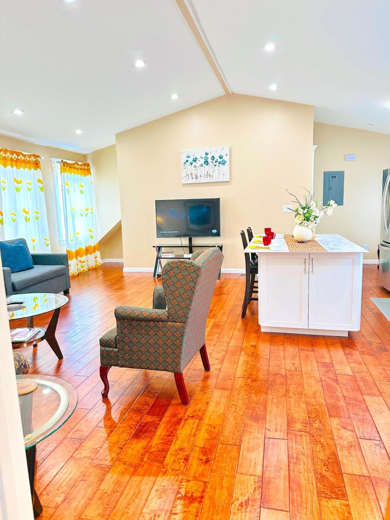 Delightful Dwelling Apartment Buffalo Ngoại thất bức ảnh
