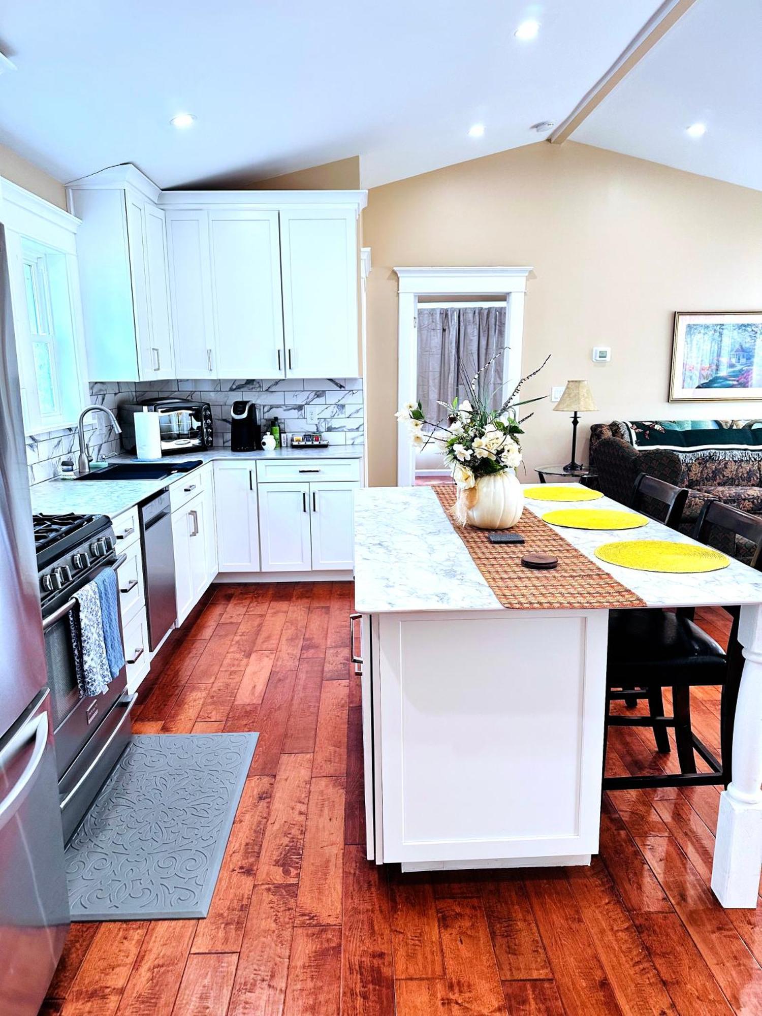 Delightful Dwelling Apartment Buffalo Ngoại thất bức ảnh